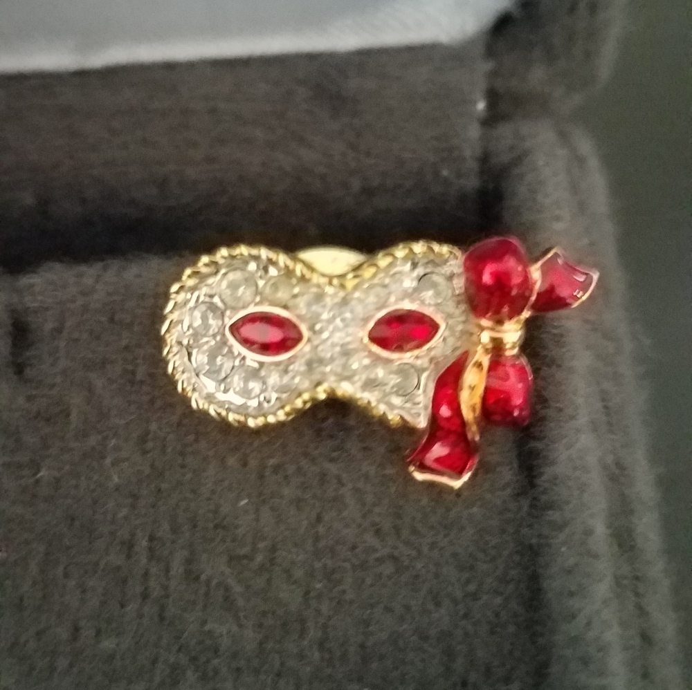 Swarovski Masquerade Columbine Pin